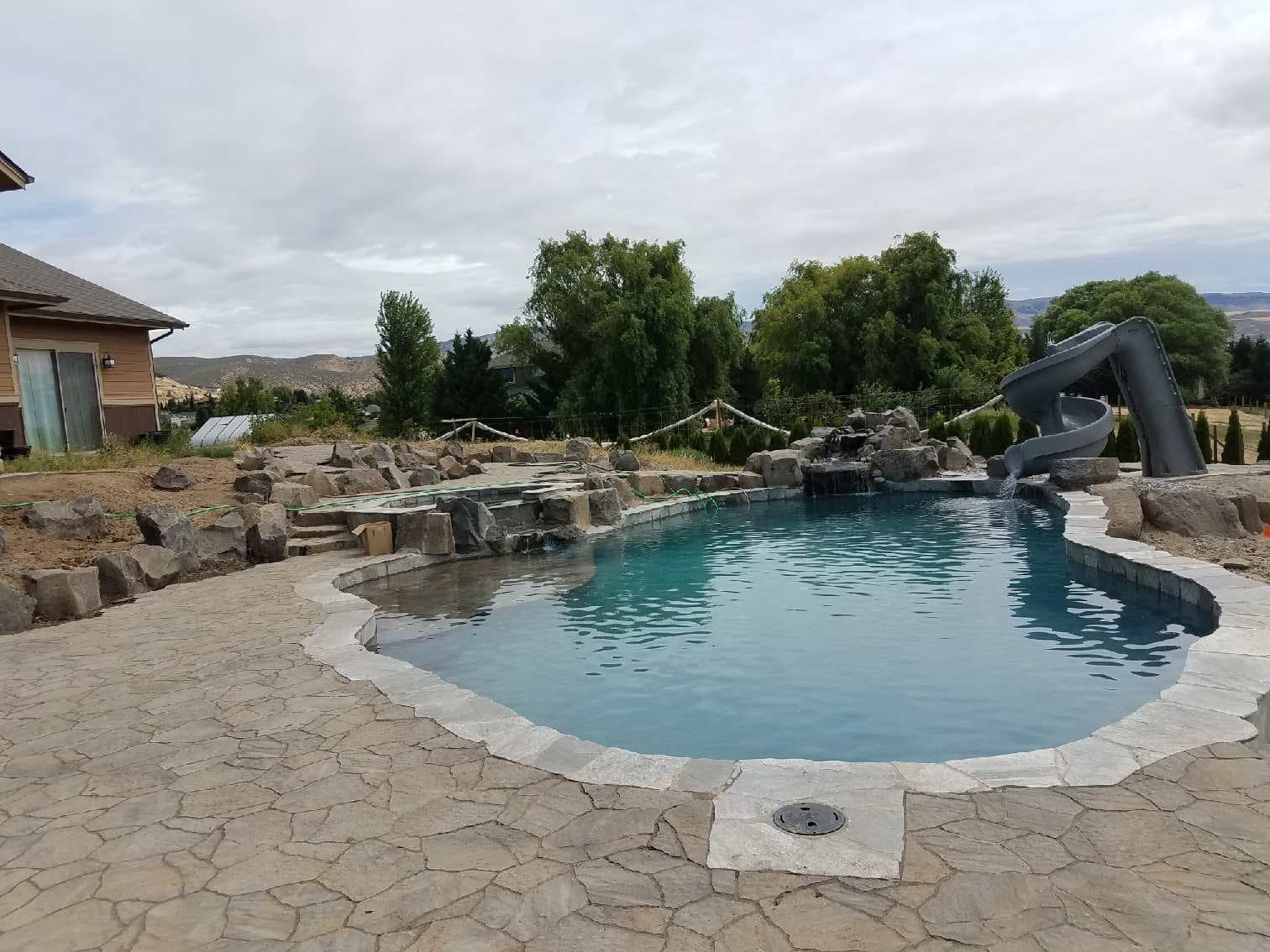 Luxury pool overlooking Lake Chelan