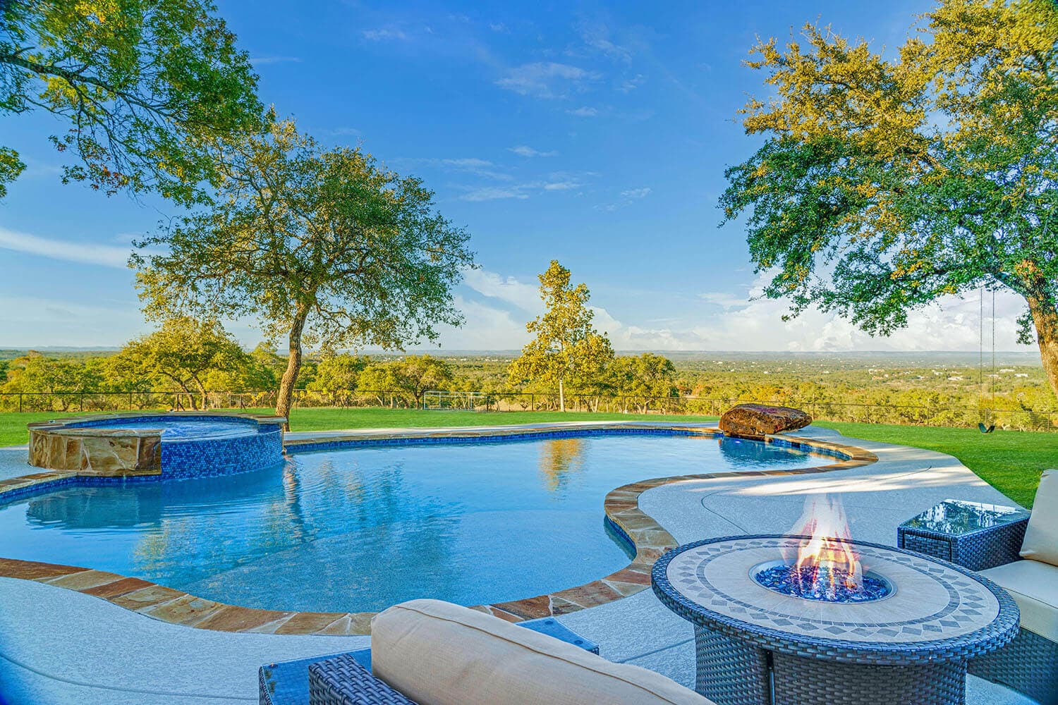 Luxury custom pool in Wenatchee