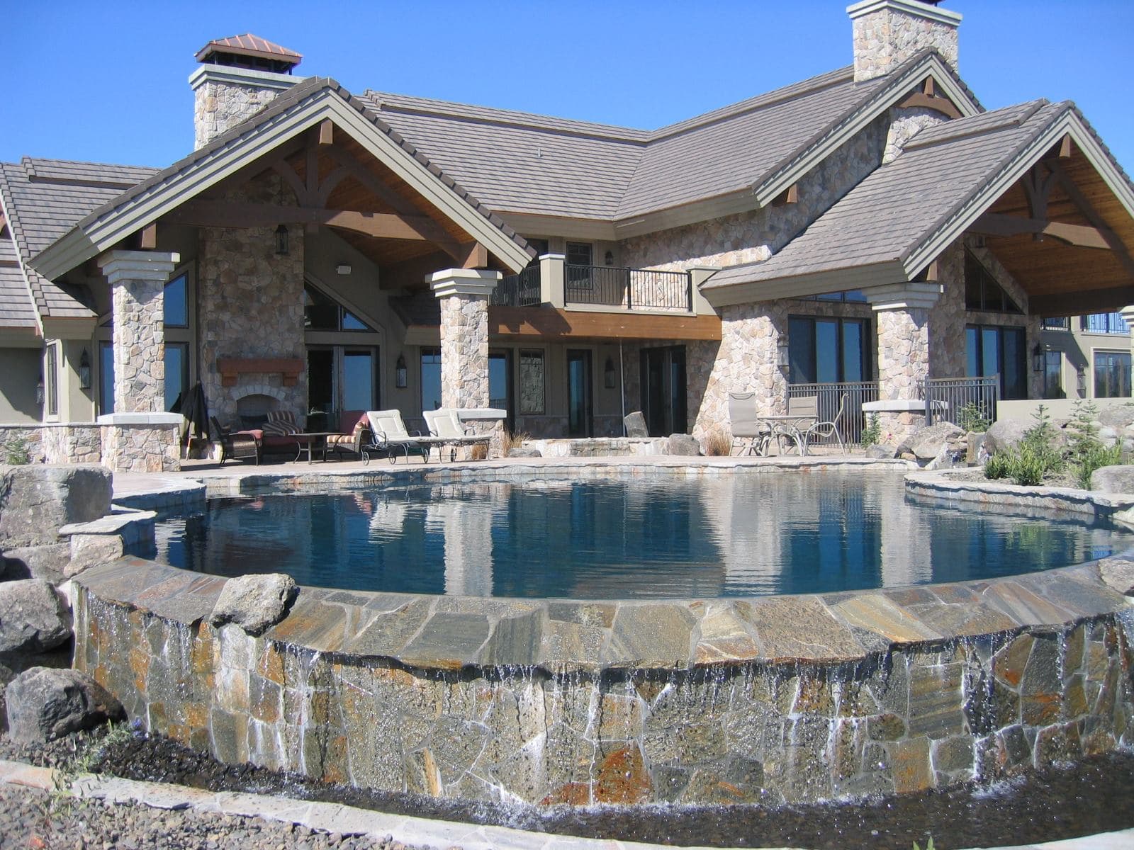 Custom backyard entertainment area